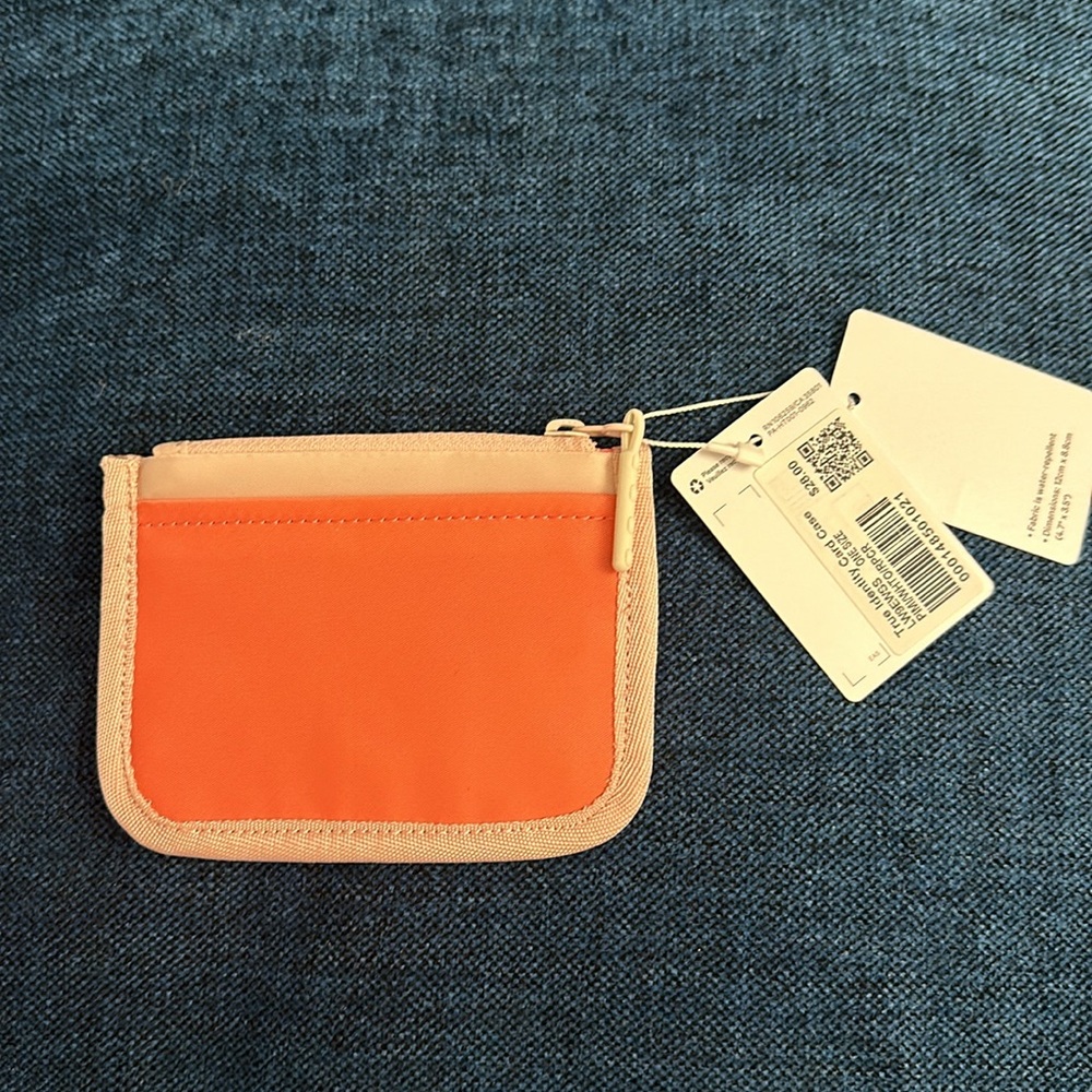 Lululemon True Identity Card Case Pink Mist/White Opal/Raspberry Cream NWT - Picture 2 of 5